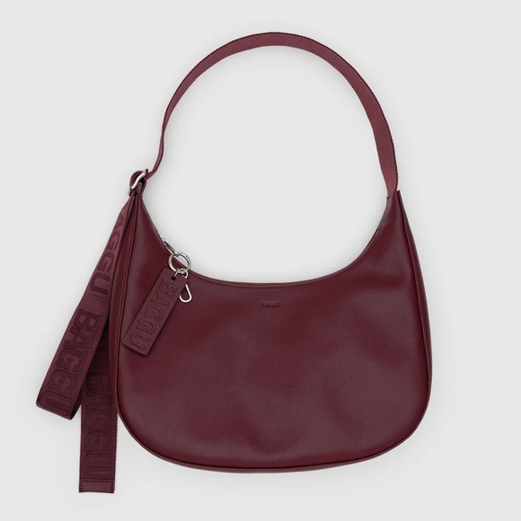 NEW BAGGU Recycled Leather Medium Crescent Bag in Mahogany - Picture 1 of 4